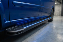 Mercedes Vito/V-klasse W447 2014– Zijtreden Maya Blue-Black (2 st., aluminium) Korte en middellange wielbasis foto 1