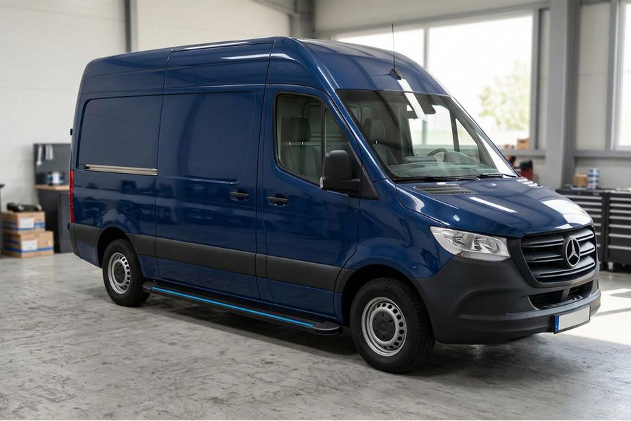 Mercedes Sprinter W907/W910 2018– Maya Blue sidesteps (2 stuks, aluminium) Lang/Extra lang Image