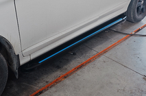 Volvo XC60 2009–2017 Maya Blue sidesteps (2 stuks, aluminium) foto 1