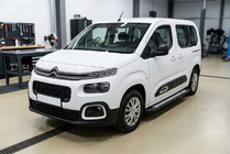 Citroen Berlingo/Multispace 2018– Side steps New Vision Black (2 stuks, aluminium) Lange wielbasis foto 1