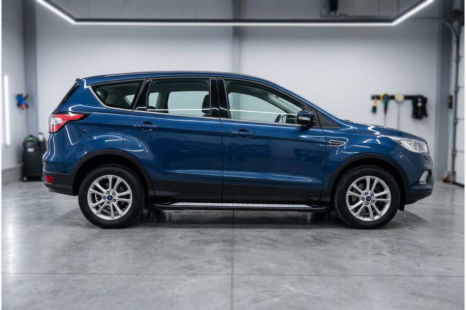 Ford Kuga/Escape 2013–2019 Zijtreden Vision New Black (2 stuks, aluminium) Image