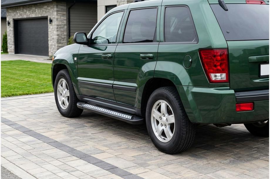 Jeep Grand Cherokee WK 2004–2010 Side steps New Vision Black (2 stuks, aluminium) Image