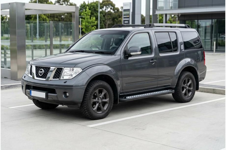 Nissan Pathfinder R51 2005–2014 Side steps New Vision Black (2 stuks, aluminium) Image