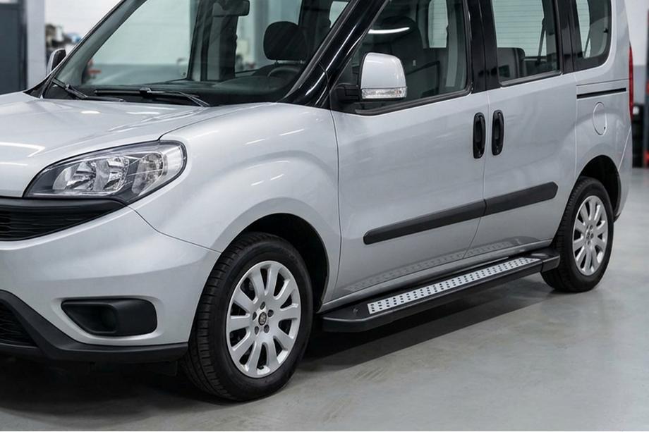 Opel Combo 2012–2018 Side steps New Vision Black (2 stuks, aluminium) Korte wielbasis Image