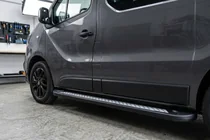 Opel Vivaro 2001–2015 Side steps New Vision Black (2 stuks, aluminium) foto 1