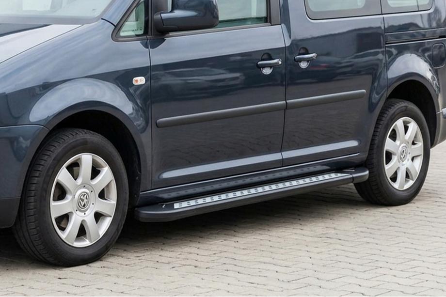 Volkswagen Caddy 2010–2015 Side steps New Vision Black (2 stuks, aluminium) Maxi basis Image