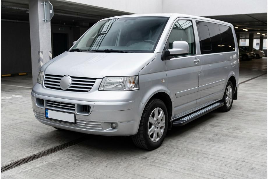 Volkswagen T5 Multivan 2003–2010 Side steps New Vision Black (2 stuks, aluminium) Lange wielbasis Image