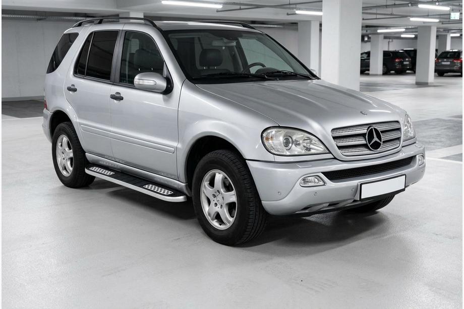 Mercedes ML W163 1997–2005 Tayga V2 side steps (2 stuks, aluminium) Image