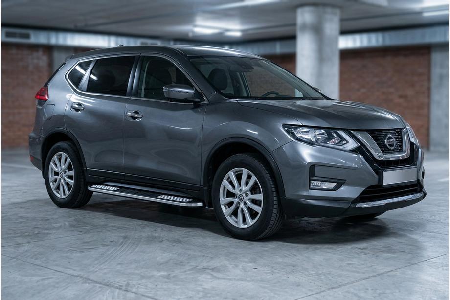 Nissan X-trail T32/Rogue 2014–2021 Tayga V2 side steps (2 stuks, aluminium) Foto 1