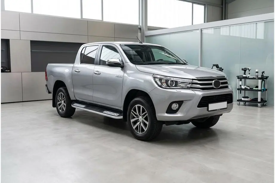 Toyota Hilux 2015– Tayga V2 side steps (2 stuks, aluminium) Image