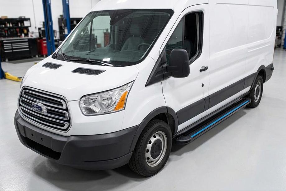 Ford Transit 2014– Maya Blue sidesteps (2 stuks, aluminium) Image