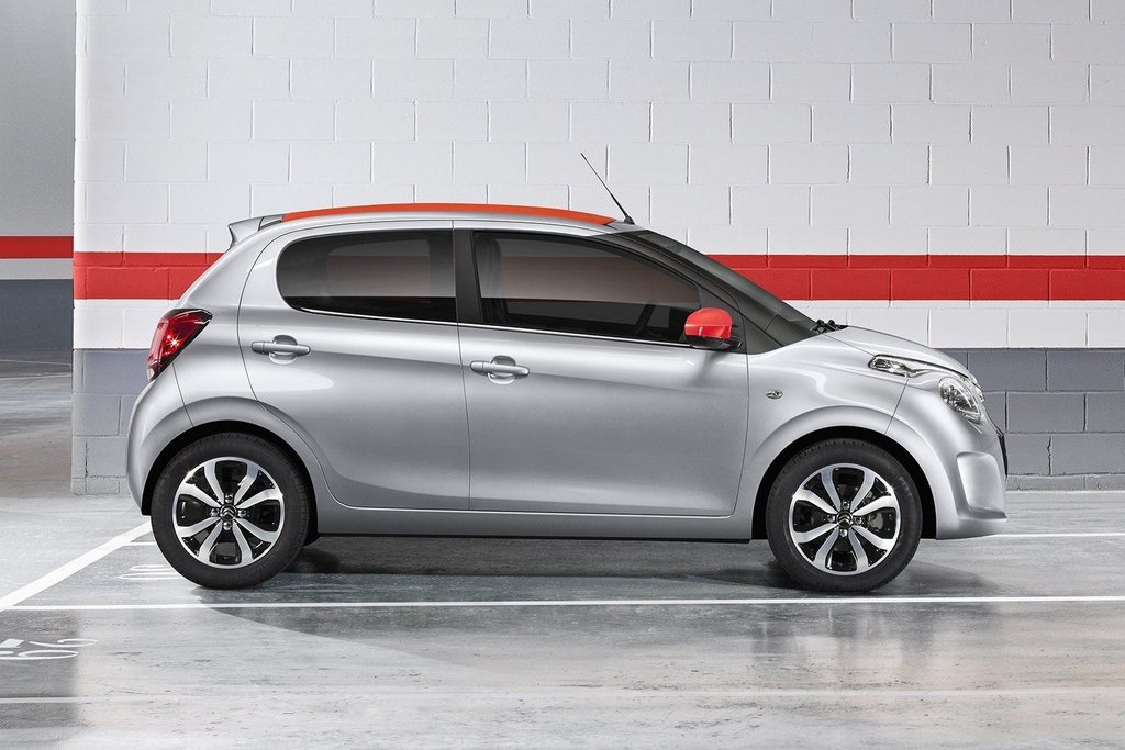 Test van de vijfdeurs hatchback Citroen C1