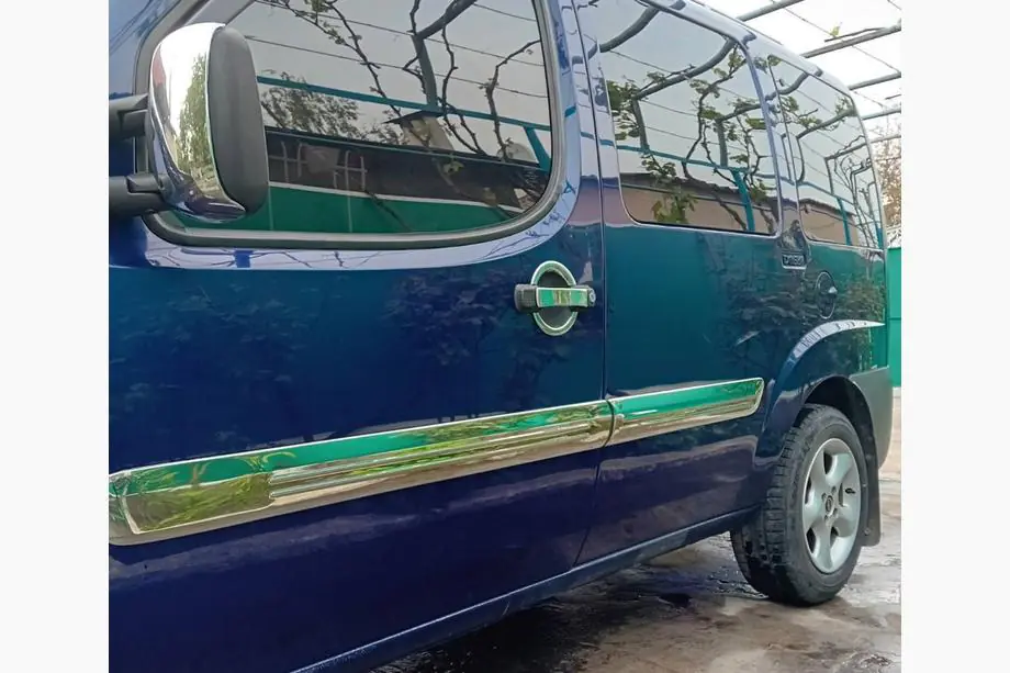 Fiat Doblo I 2005–2010 Deur sierlijst (brede uitvoering, 4 stuks, RVS) Carmos - Turks staal Image