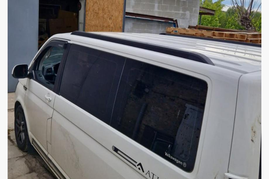 Volkswagen T5 2010–2015 Geïntegreerde dakrails (zwart) Korte wielbasis Foto 43