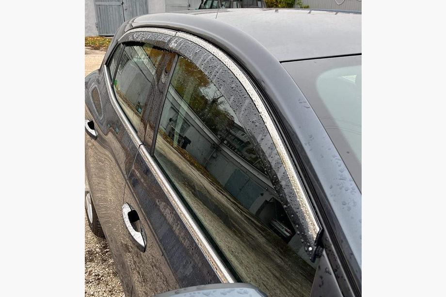 Renault Megane IV 2016–2025 Raamwindschermen met chroomlijst HB (4 stuks, Niken) Image