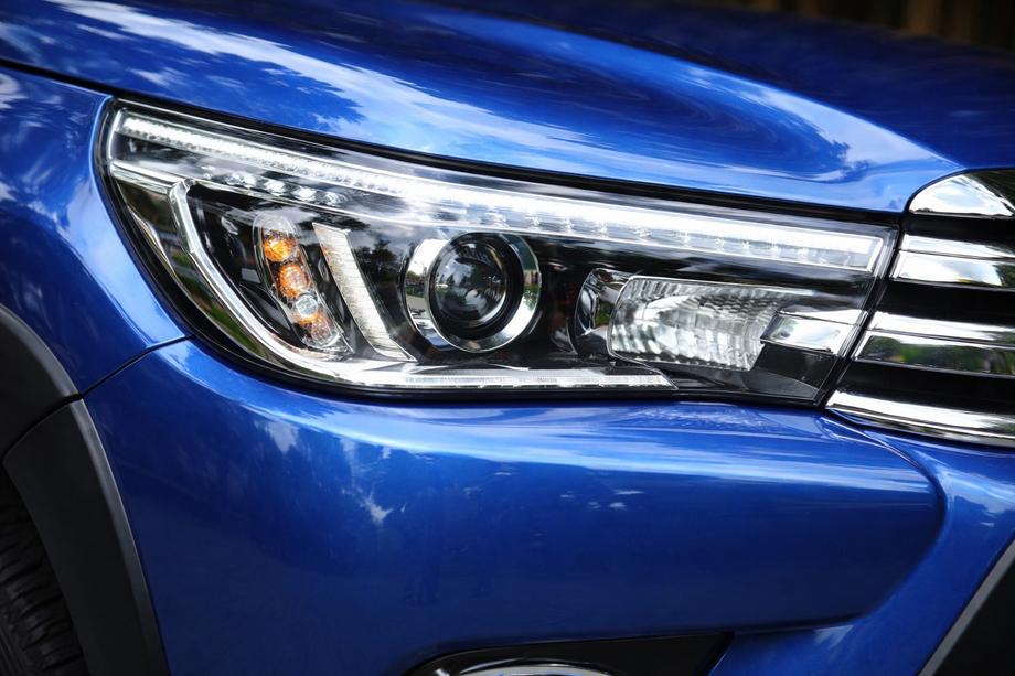 Toyota Hilux 2015– Koplampen OEM V1 2015-2019 (LED, 2 stuks) Image