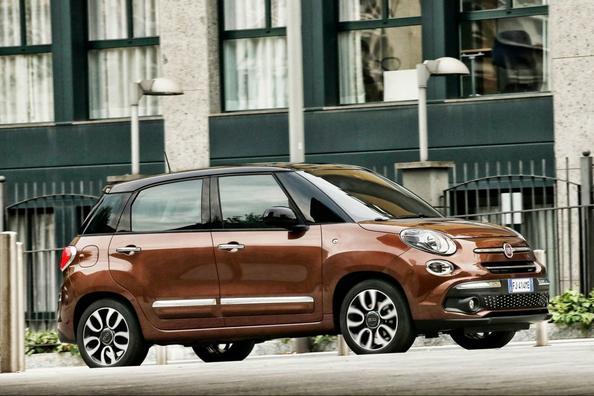 Test van de compacte minivan Fiat 500L