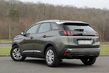 Compacte crossover Peugeot 3008 van de tweede generatie foto 11