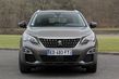 Compacte crossover Peugeot 3008 van de tweede generatie foto 2