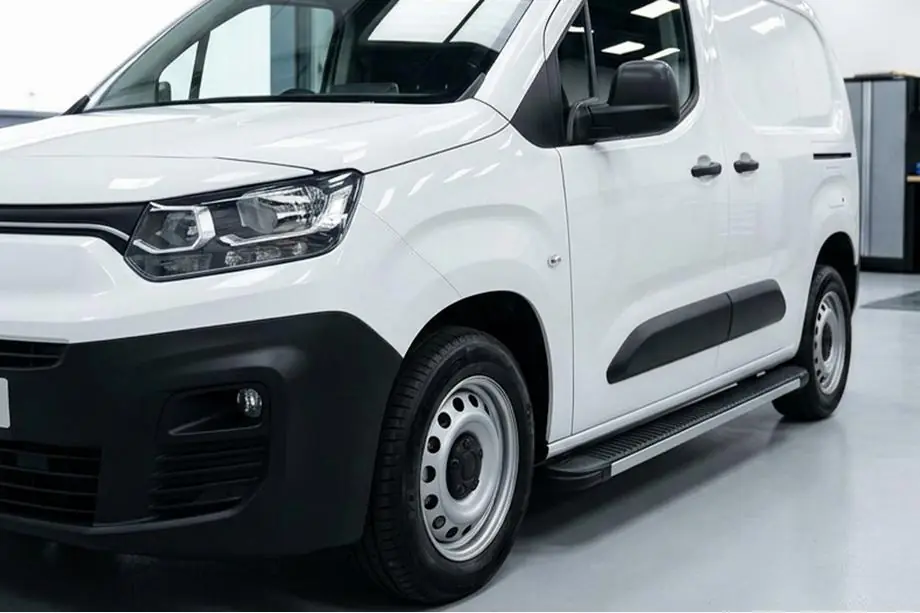 Peugeot Partner/Rifter 2019– Side steps Maya V1 (2 stuks, aluminium) Image
