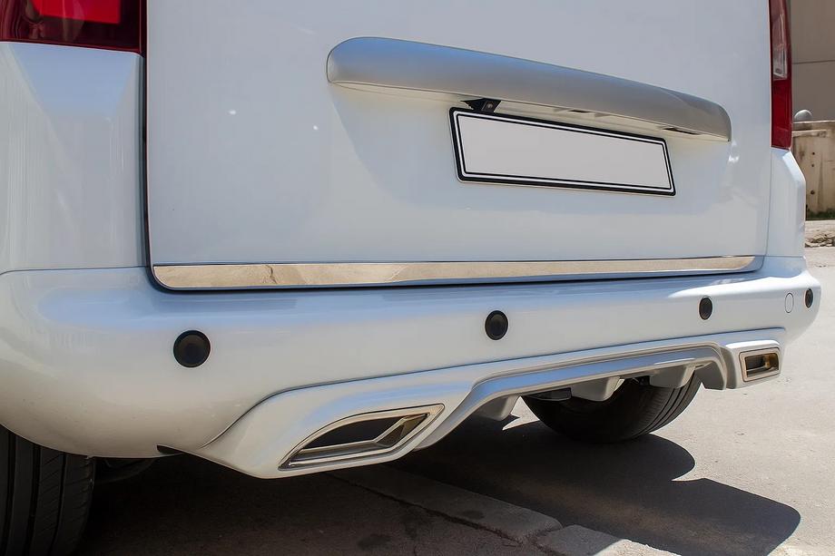 Opel Combo 2019– OmsaLine onderrand achterklep (RVS) Image