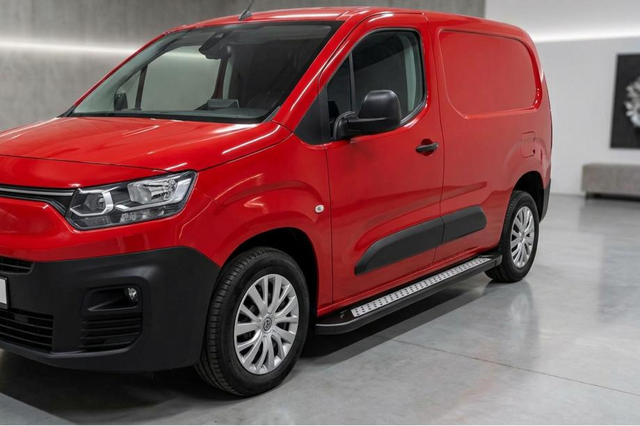 Opel Combo 2019– Side steps New Vision Black (2 stuks, aluminium) Image