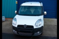 Fiat Doblo II 2010–2022 RVS afdekking voor onderste grille (2010-2015, 2 st.) foto 4