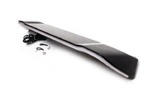 Toyota Land Cruiser 200 2007–2021 Spoiler FullLed (2016+) foto 9
