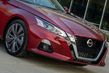 Middenklasse sedan Nissan Altima van de zesde generatie foto 4