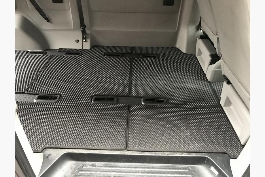 Volkswagen T5 2010–2015 EVA matten V1 (lange wielbasis, volledige interieurset, zwart) Foto 5