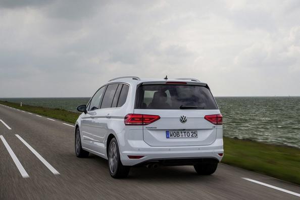 Review van de tweede generatie Volkswagen Touran Foto 5
