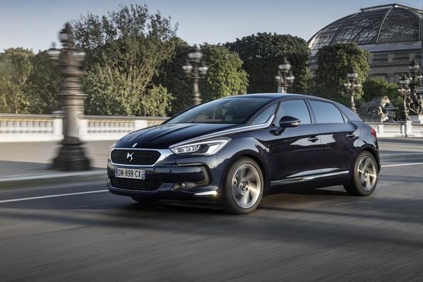 Vernieuwde vijfdeurs hatchback Citroen DS5