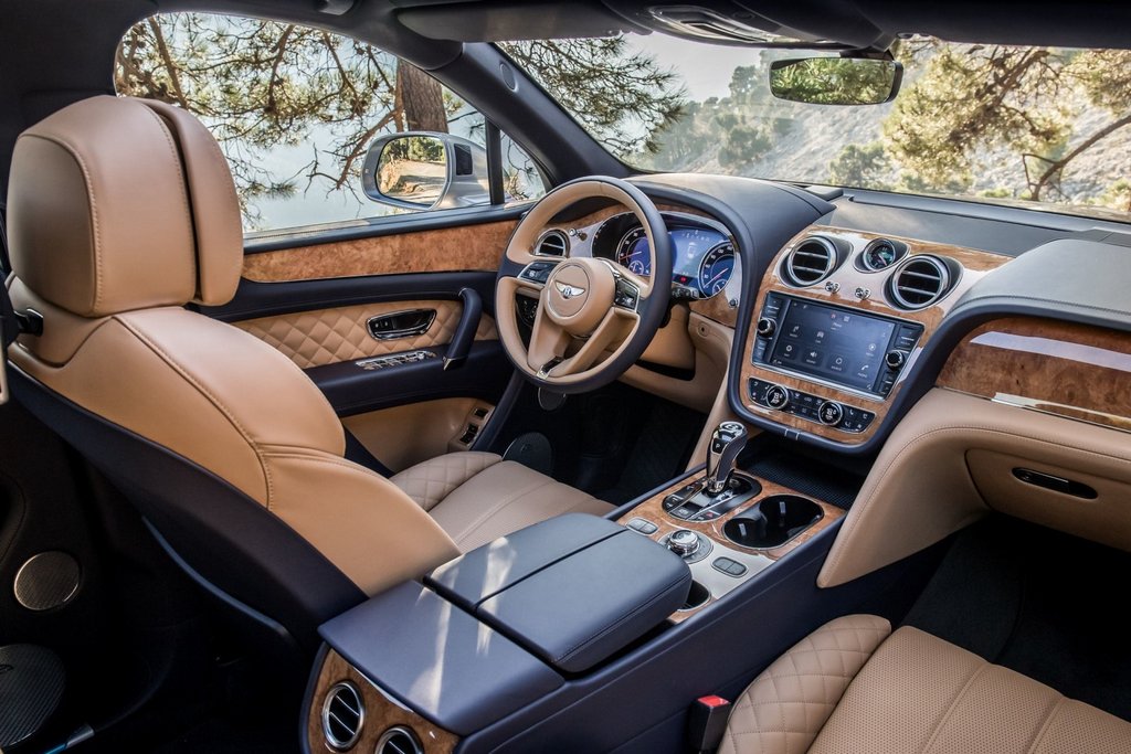 Review van de luxe crossover Bentley Bentayga