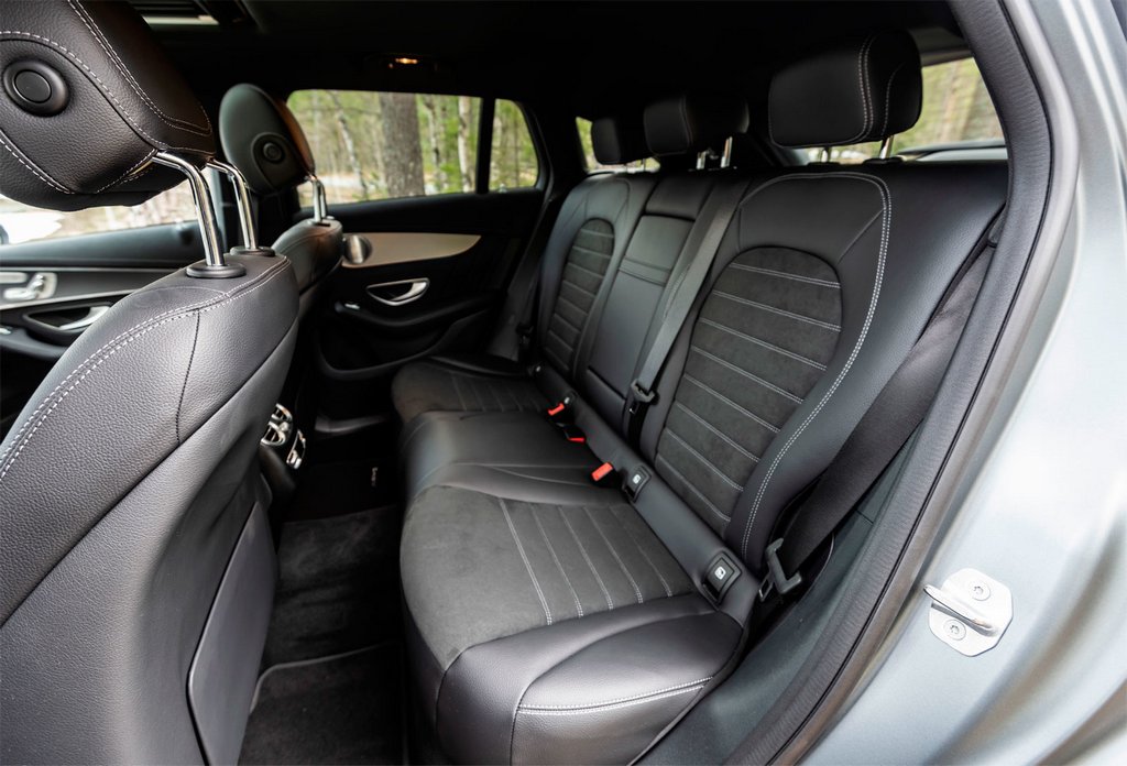 Elektrische vierwielaangedreven Mercedes-Benz EQC-crossover