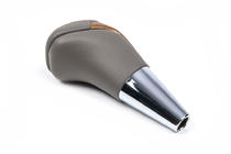 Toyota Land Cruiser 200 2007–2021 Pookknop (grijs leer + licht hout) foto 2