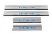 Ford Courier 2014–2023 Carmos V2 instaplijsten (4 stuks, RVS) foto 2
