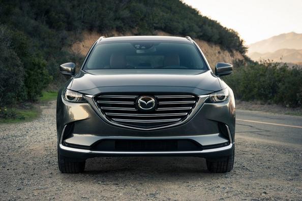 Mazda CX-9 crossover met zeven zitplaatsen van de tweede generatie