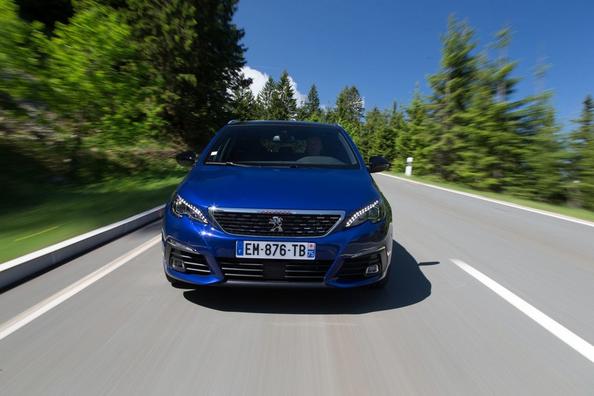 Test van de vernieuwde Peugeot 308 SW stationwagen Foto 2