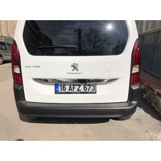 RVS sierstrip boven kentekenplaat foto 3