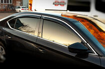 Skoda Superb 2015–2024 Raamdeflectoren met chromen sierlijst SD (4 stuks, Niken) foto 1