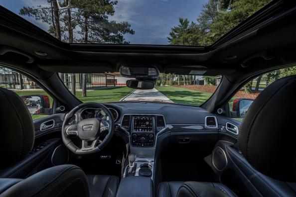 Test van de premium SUV Jeep Grand Cherokee Foto 12