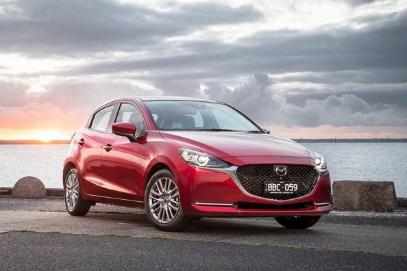 Vernieuwde subcompacte hatchback Mazda 2