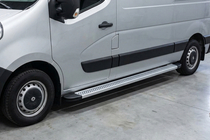 Opel Movano 2010–2021 Zijtreden Maya V2 (set van 2, aluminium) Korte wielbasis foto 1