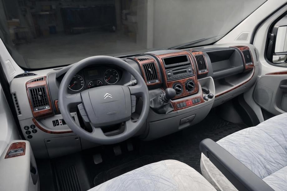 Peugeot Boxer 2006–2025 Dashboard sierpanelen (2006-2014) Image