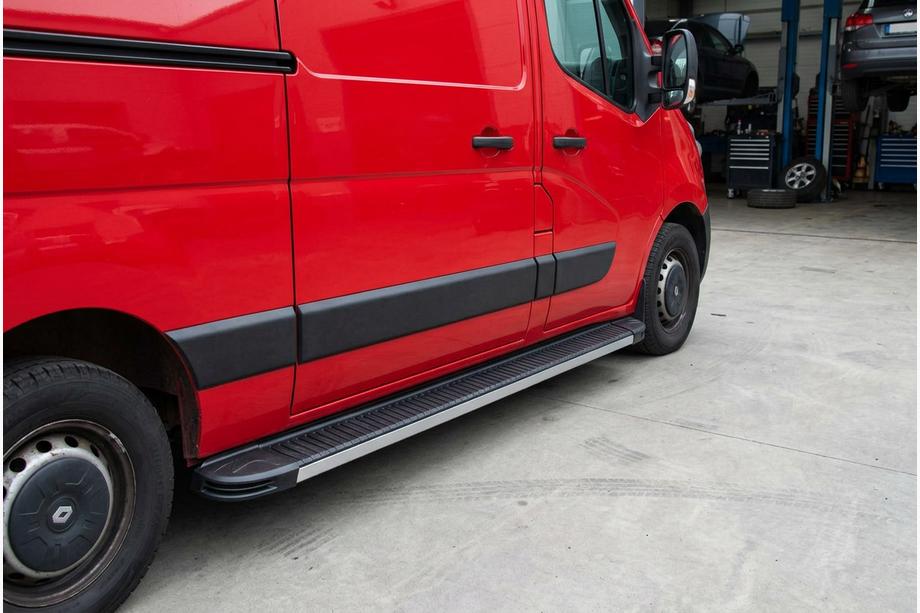 Renault Master 2011–2023 Side steps Maya V1 (2 st., aluminium) Image