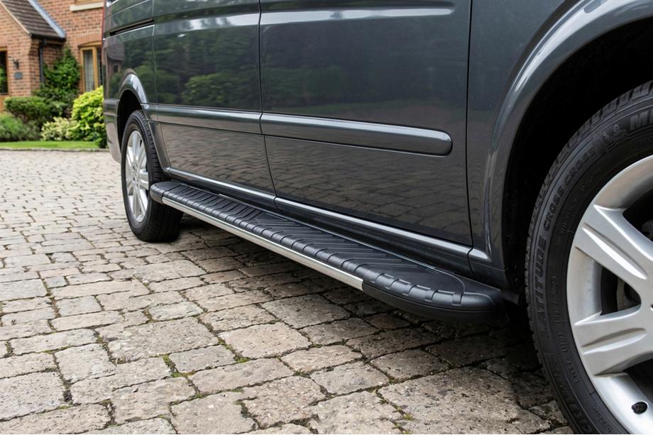 Mercedes Vito W639 2004–2014 Bosphorus Grey zijsteps (set van 2, aluminium) Image