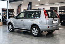Nissan X-trail T30 2002–2007 Side steps Maydos V1 (set van 2, aluminium) foto 1