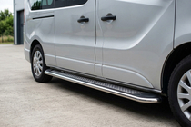 Opel Vivaro 2001–2015 Zijtreden Maydos V2 (2 st., aluminium/RVS) foto 1