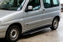 Peugeot Partner 1996–2008 Bosphorus Grey zijsteps (set van 2, aluminium) foto 1