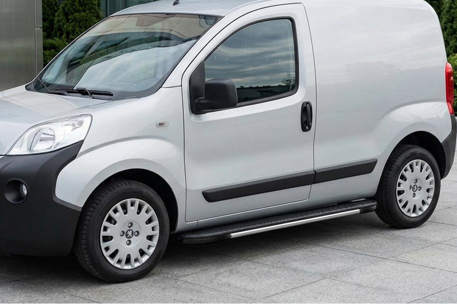 Peugeot Bipper 2008–2017 Bosphorus Grey zijsteps (set van 2, aluminium) Image